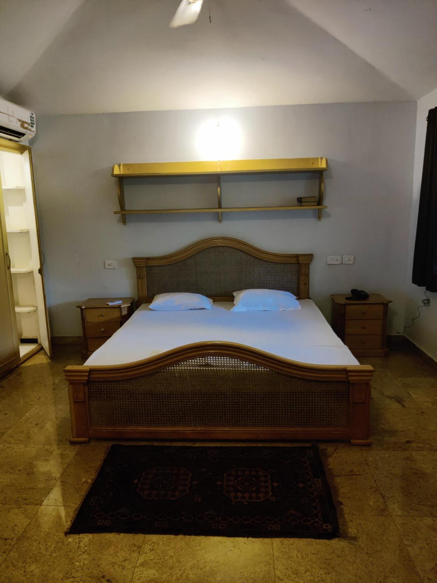 Papa Jolly Eco Resort-Near Morjim Beach Exterior foto