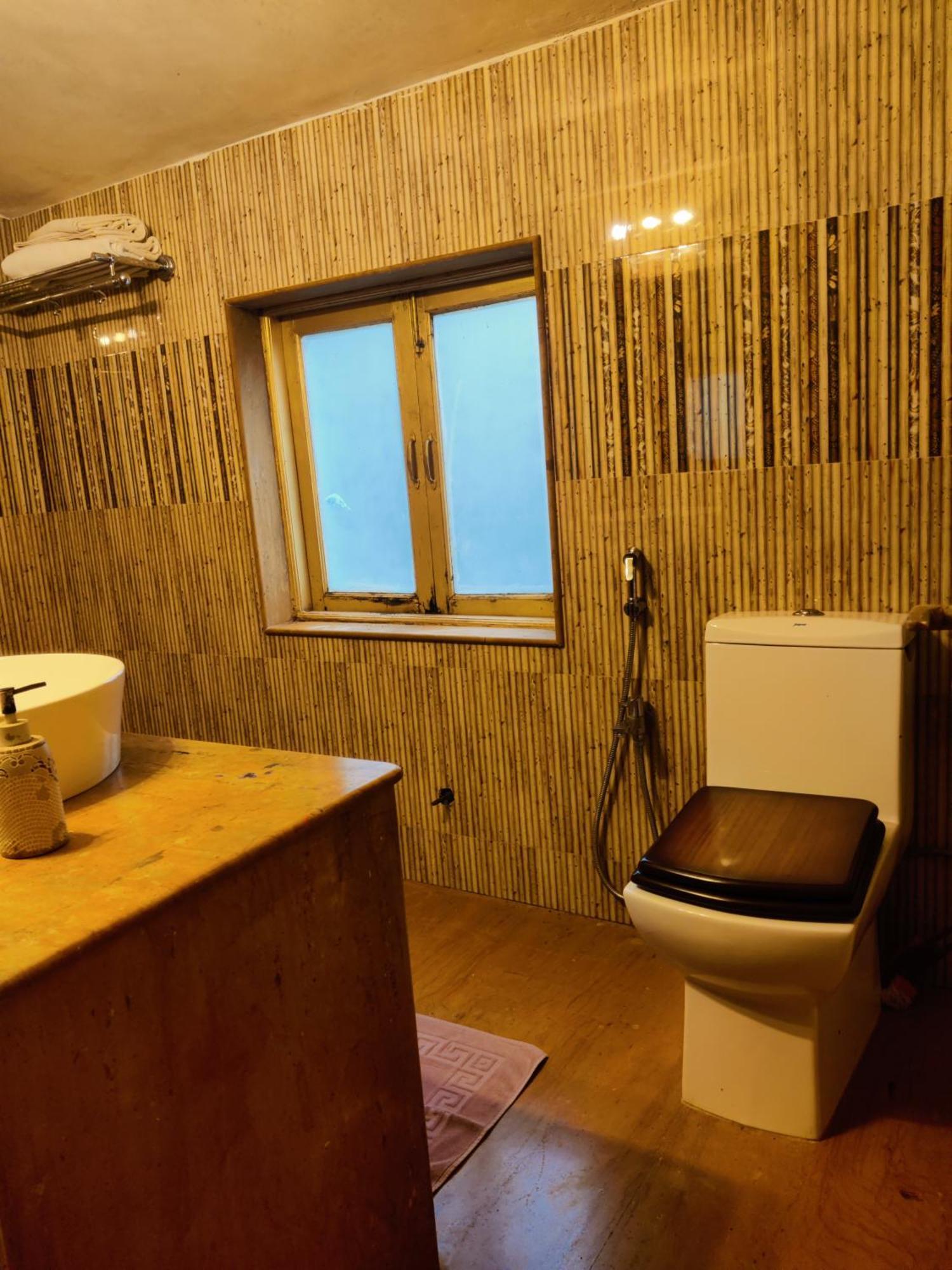Papa Jolly Eco Resort-Near Morjim Beach Exterior foto