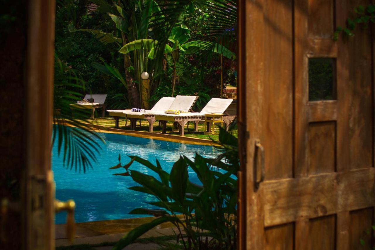 Papa Jolly Eco Resort-Near Morjim Beach Exterior foto