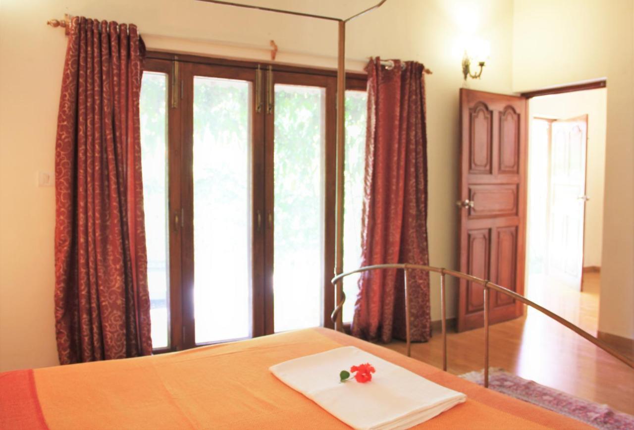 Papa Jolly Eco Resort-Near Morjim Beach Exterior foto